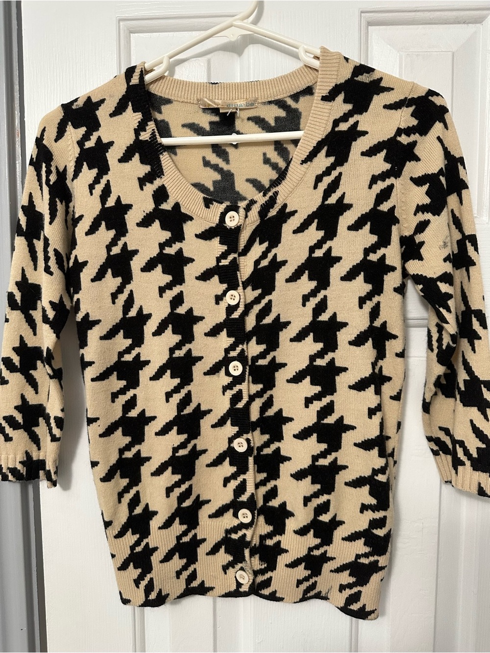 dina be Beige and Black Houndstooth Cardigan